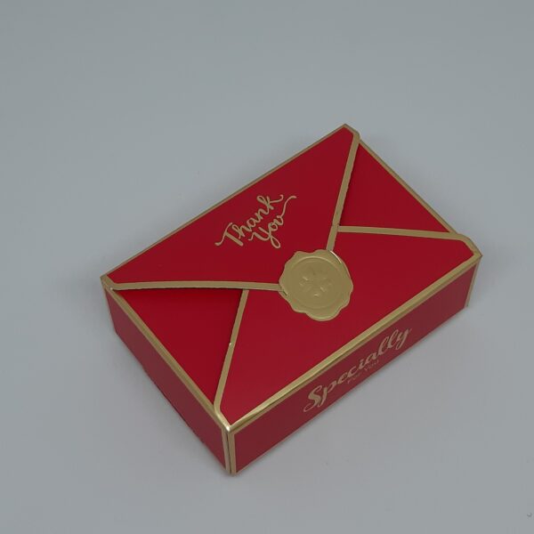 Krabička červeno-zlatá